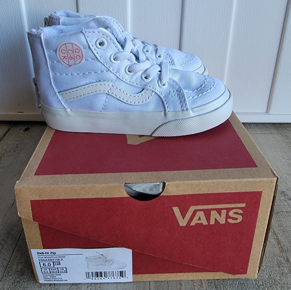 White vans shoes 6C